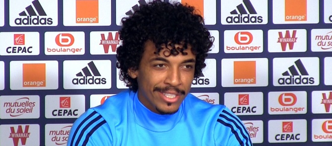 Luiz Gustavo : "En symbiose avec les supporters"