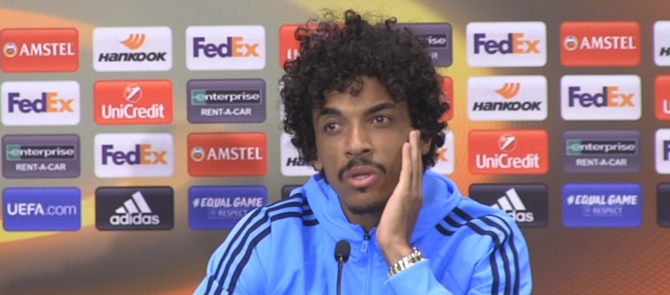 Luiz Gustavo : "Où je jouerai ? Ça m'est égal !"