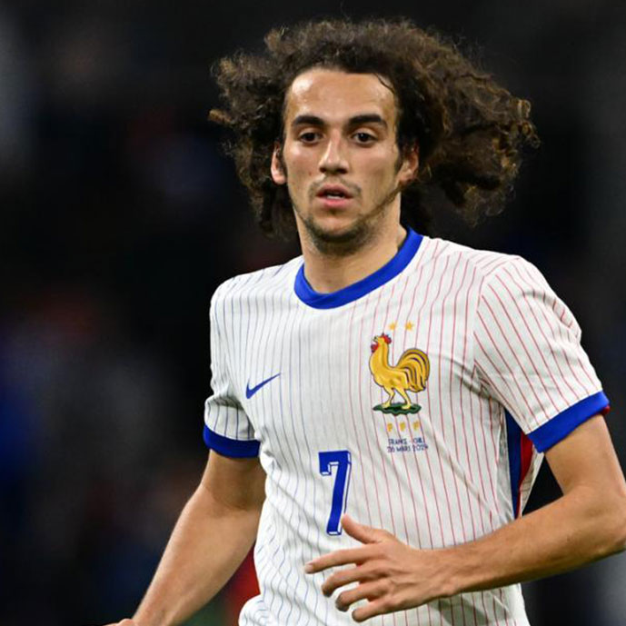 Équipe de France : "Ça ne m'arrive pas souvent", ironise Guendouzi après son but et sa passe décisive